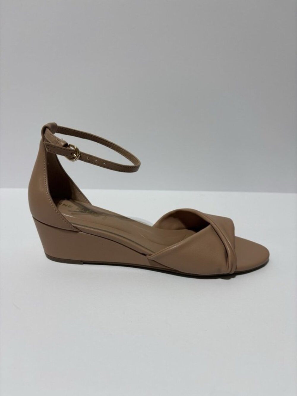 Anne Klein Womenโs Whitby Tan Wedge Sandals, Size 9 M